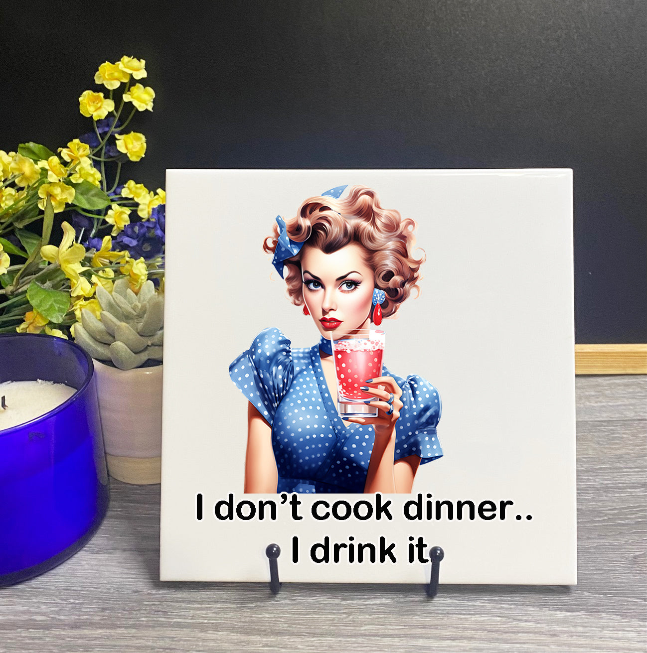 Sassy Retro Housewife-funny hotplate-shut the fucupcake Hotplate/Trivet